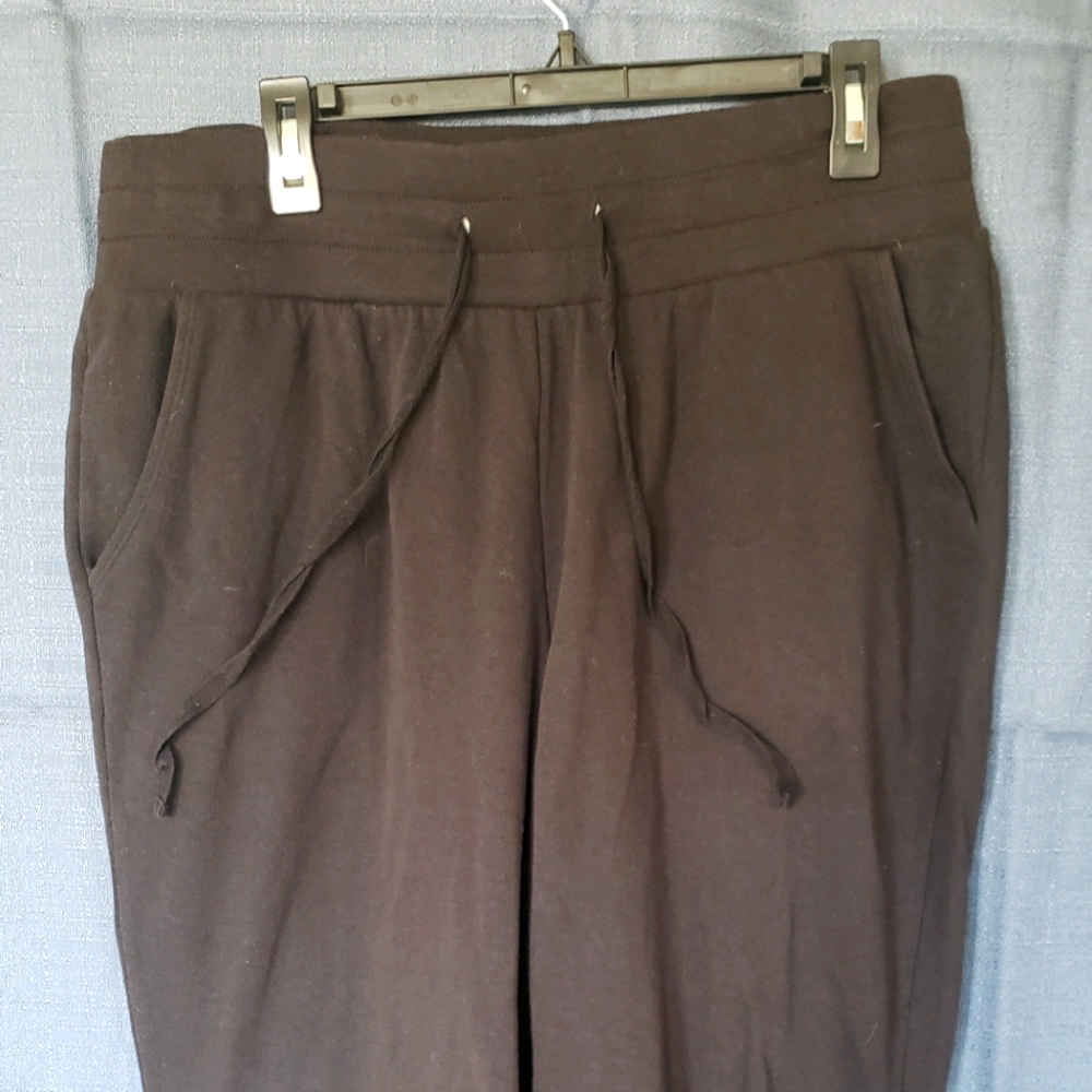 Lane Bryant capri joggers 14/16